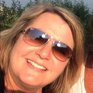 Meet your Posher, Nancy